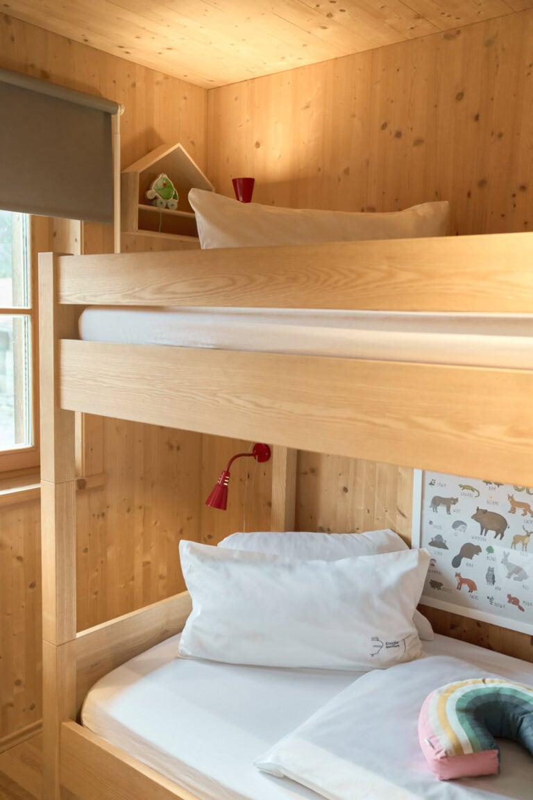 Stockbett im Kinderzimmer des Apartments Almrausch.